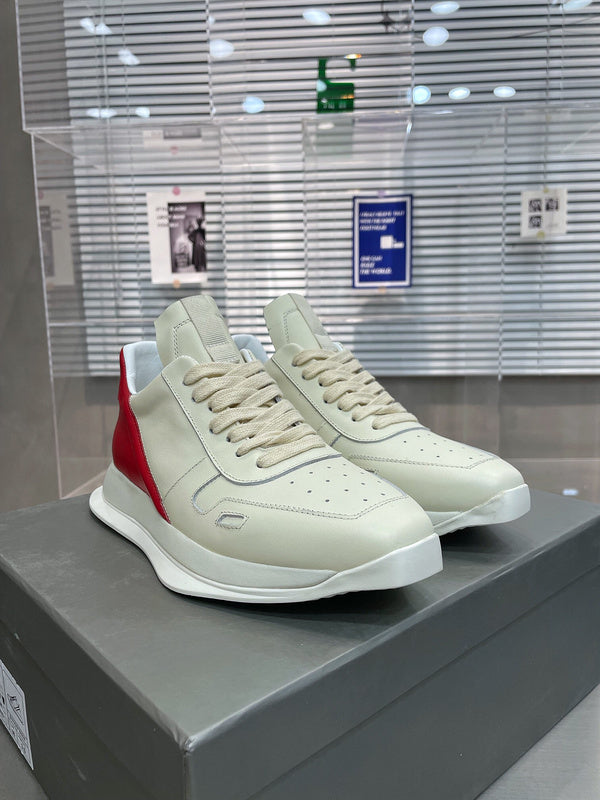 Baskets modernes bicolores