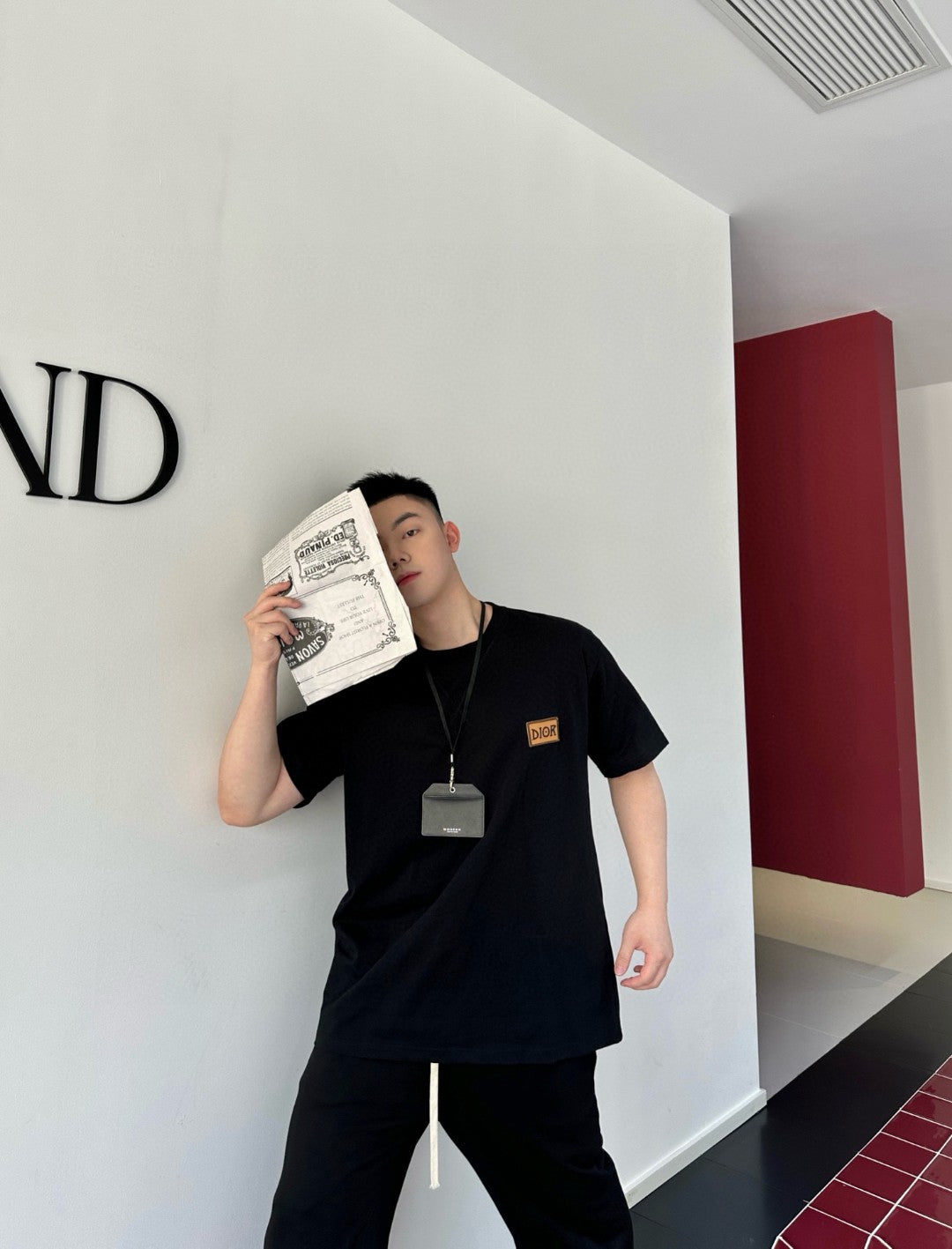 T-shirt noir Dior avec écusson logo