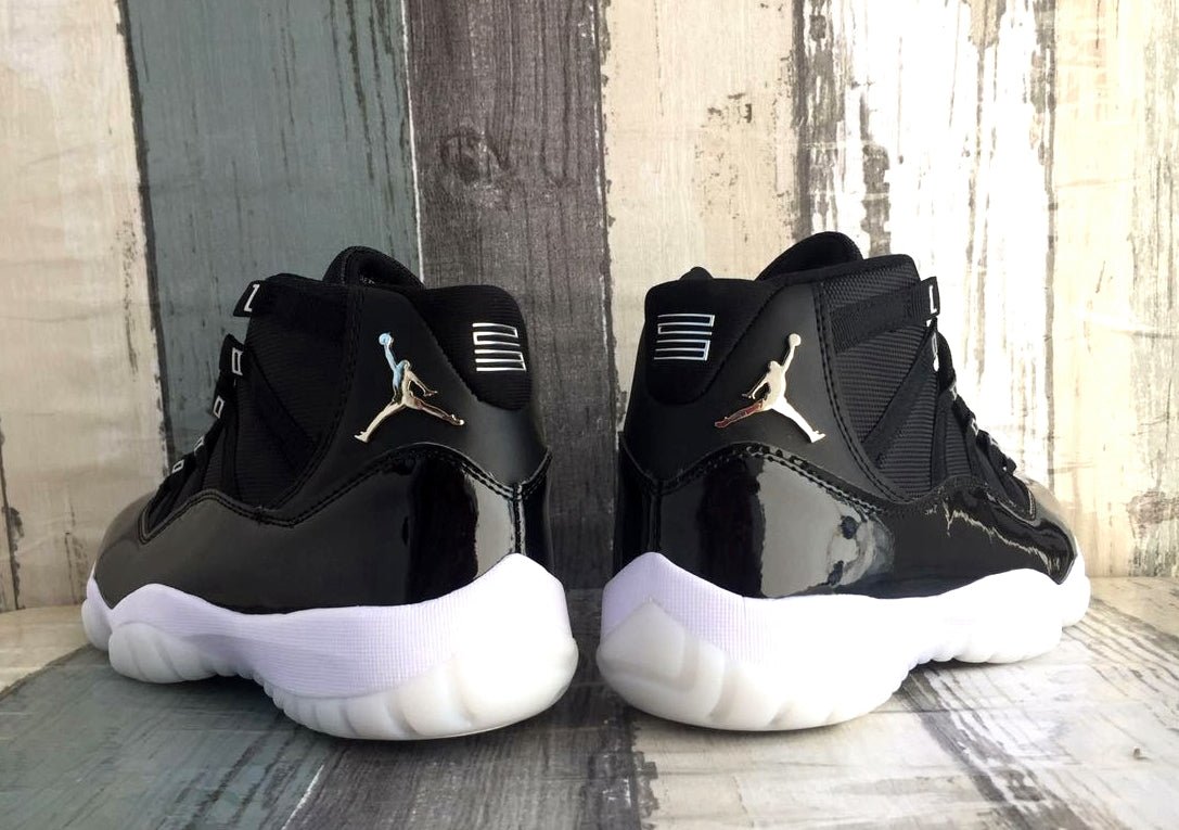 AIR JORDAN 11 "Noir Argent"