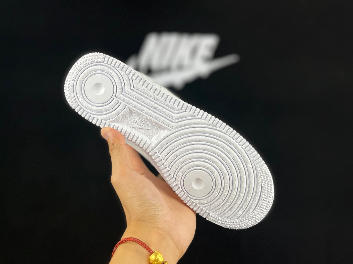 NIKE AIR FORCE 1 Low « Blanc/Bleu Iridescent Mist »