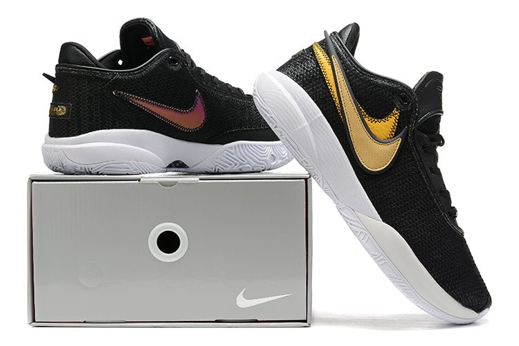 NIKE LEBRON 20 x NOIR OR MÉTALLISÉ