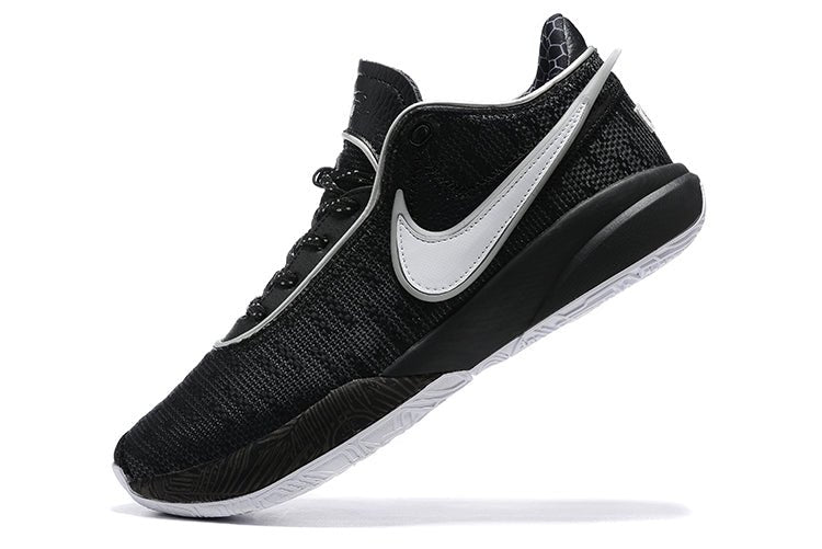 NIKE LEBRON 20 x NOIR BLANC