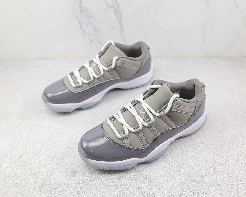 AIR JORDAN 11 RETRO LOW BG GRIS MOYEN/BLANC-GUNSMOKE