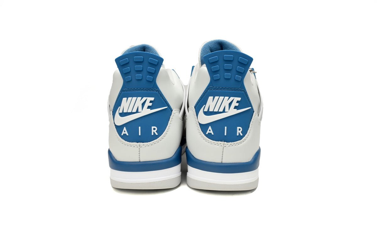 Air Jordan 4 « Bleu militaire »