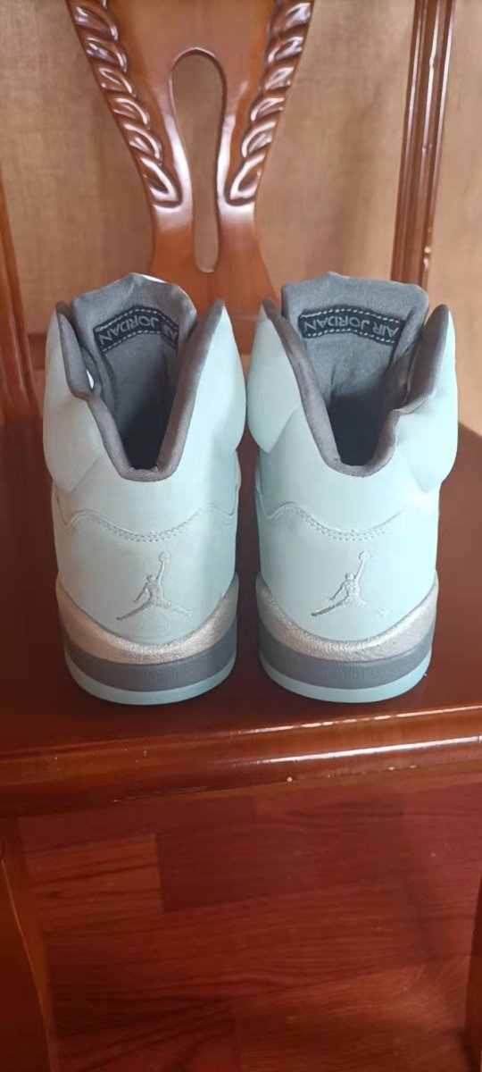 Air Jordan 5 « Blue Suede »