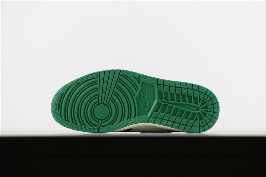 JORDAN 1 RETRO HIGH x VERT PIN