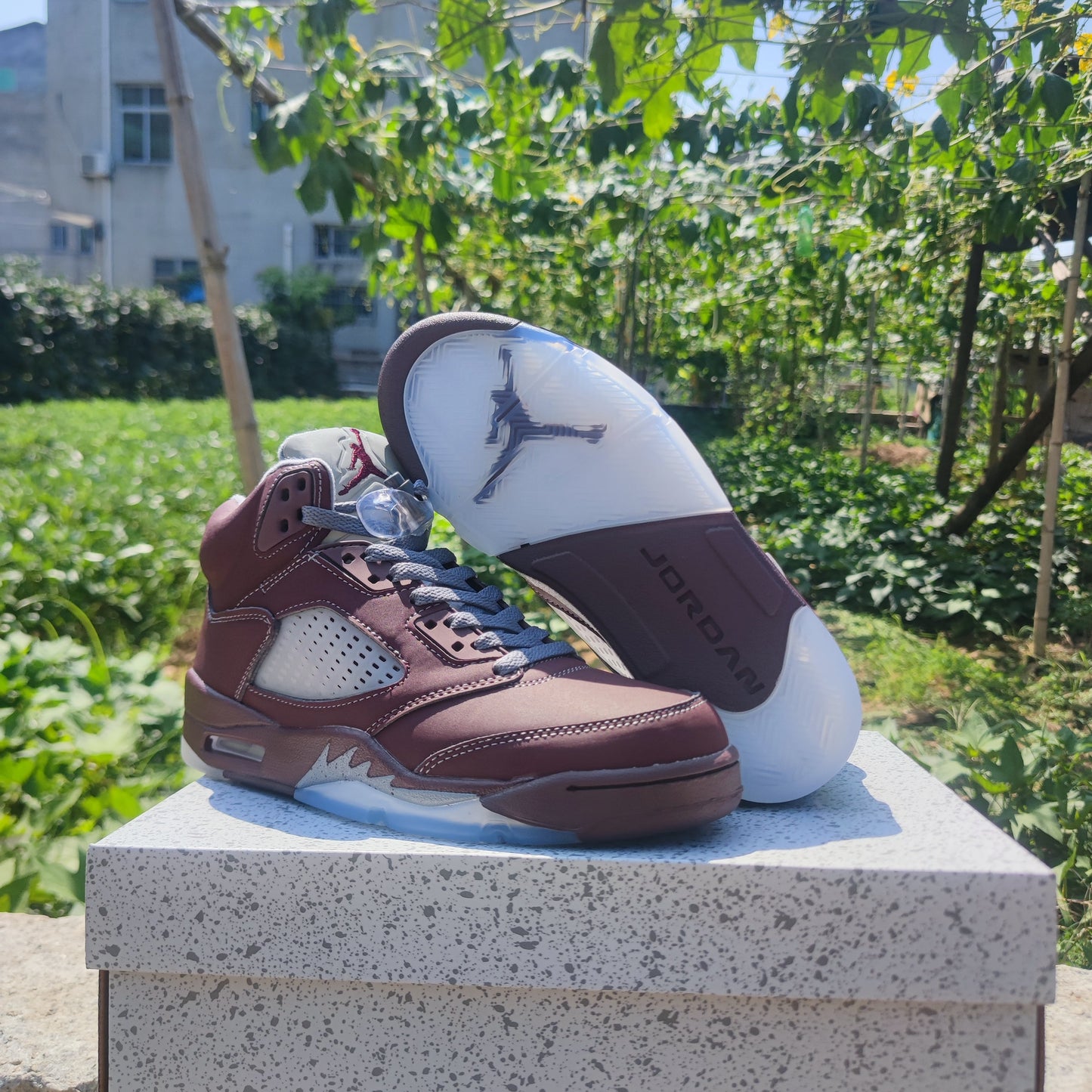 Jordan 5 bordeaux