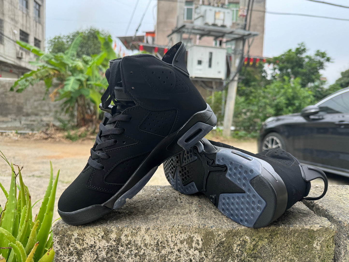 Jordan 6 « Triple Black »