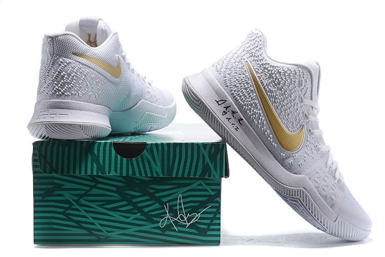 NIKE KYRIE 3 x FINALES OR