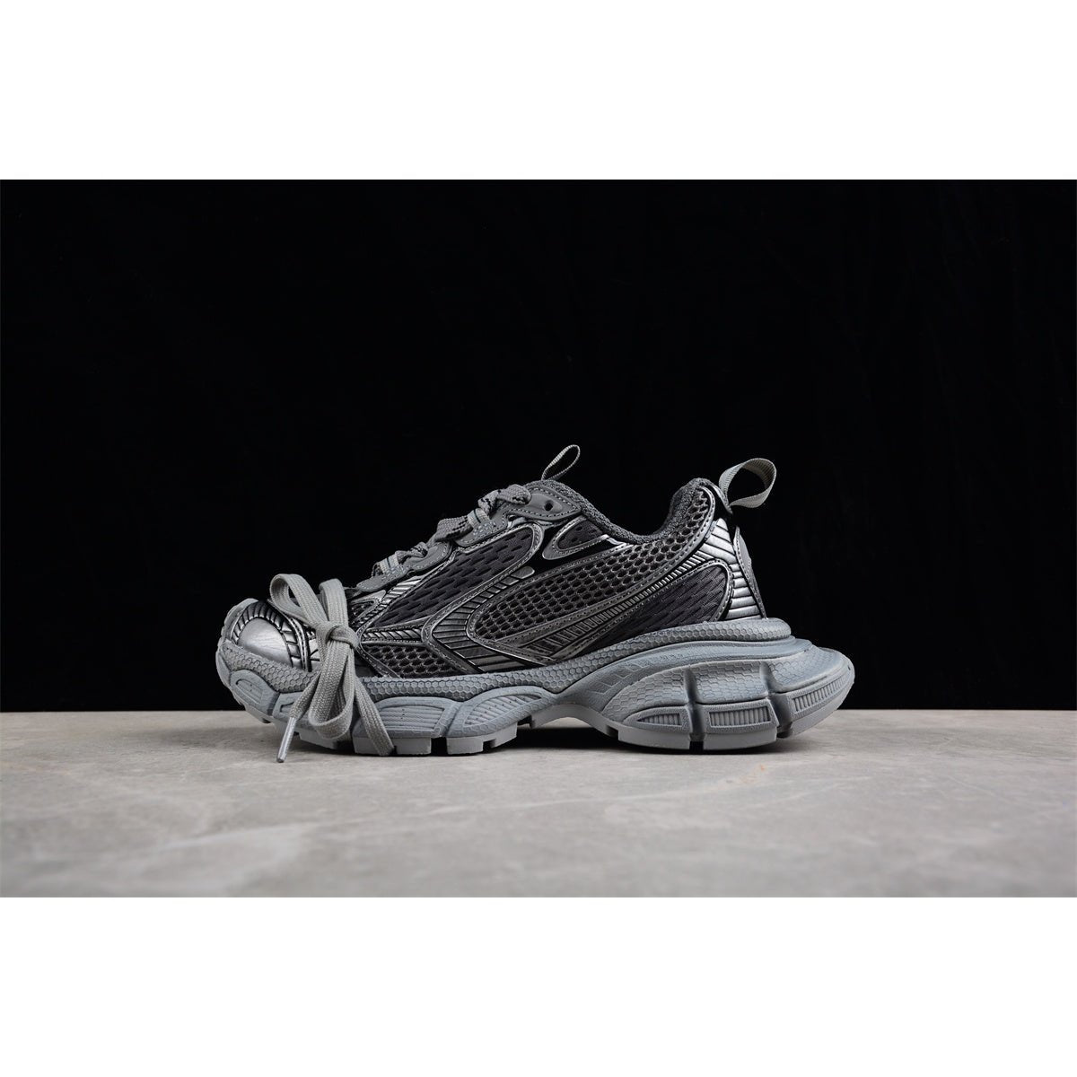 BALENCIAGA 3XL x BAL GRIS USÉ