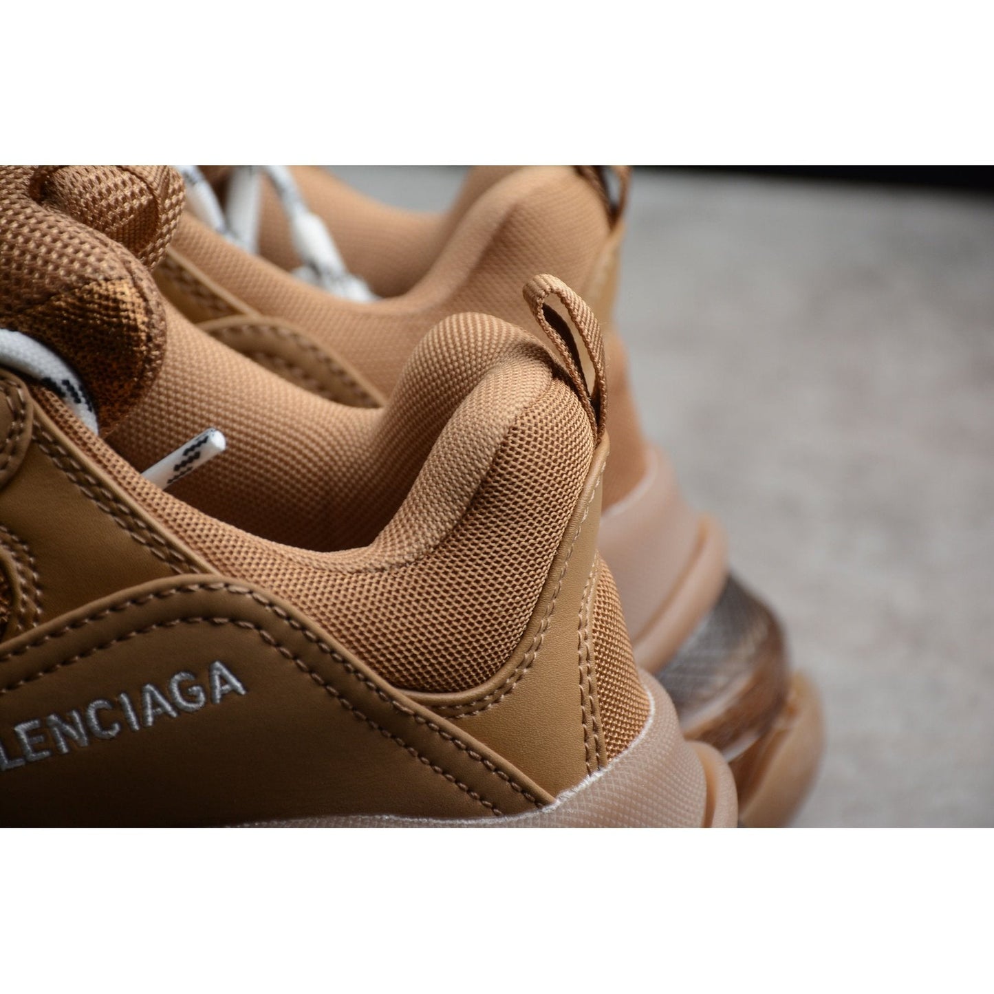 BALENCIAGA TRIPLE S SEMELLE TRANSPARENTE x MARRON