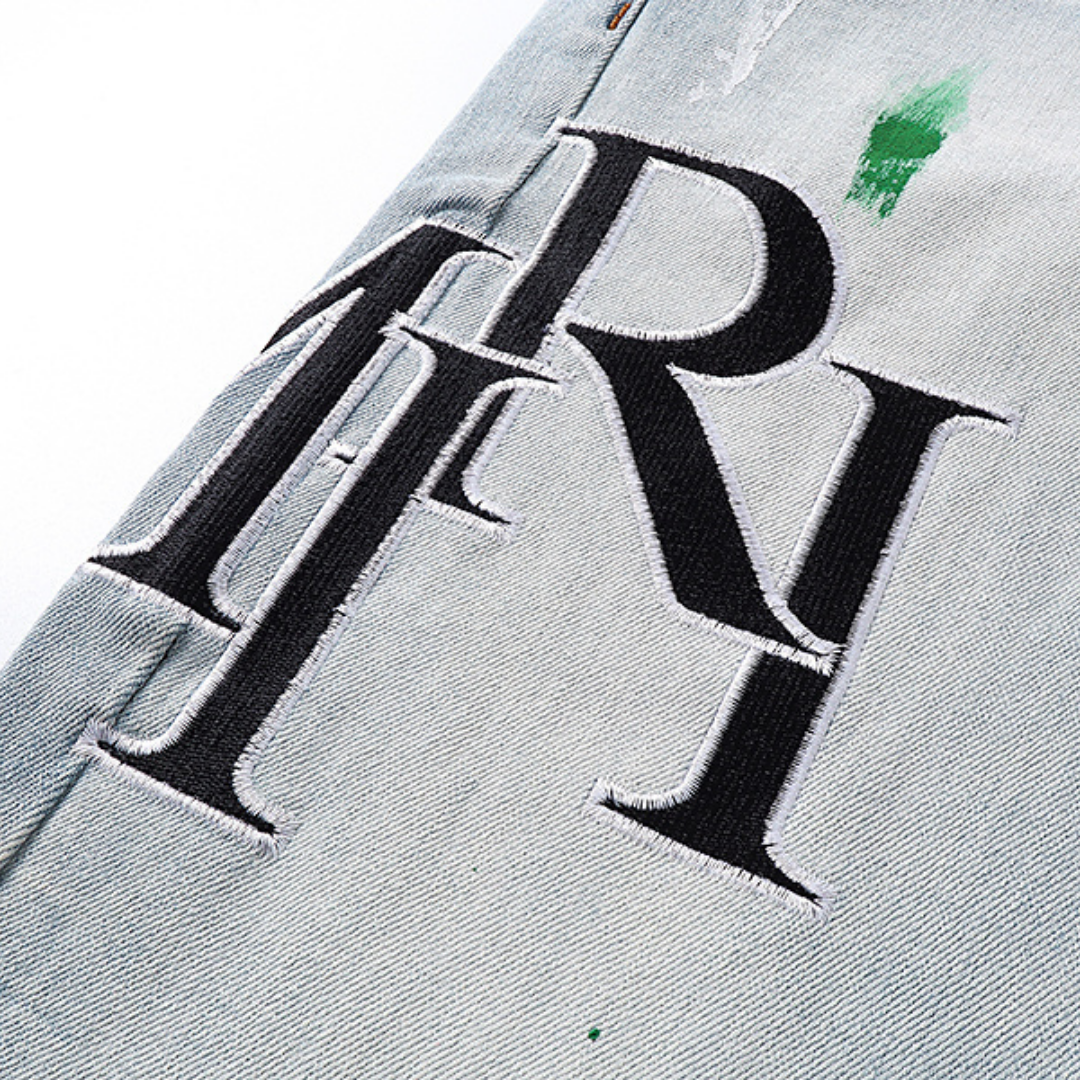 Jean bleu décalé Amr