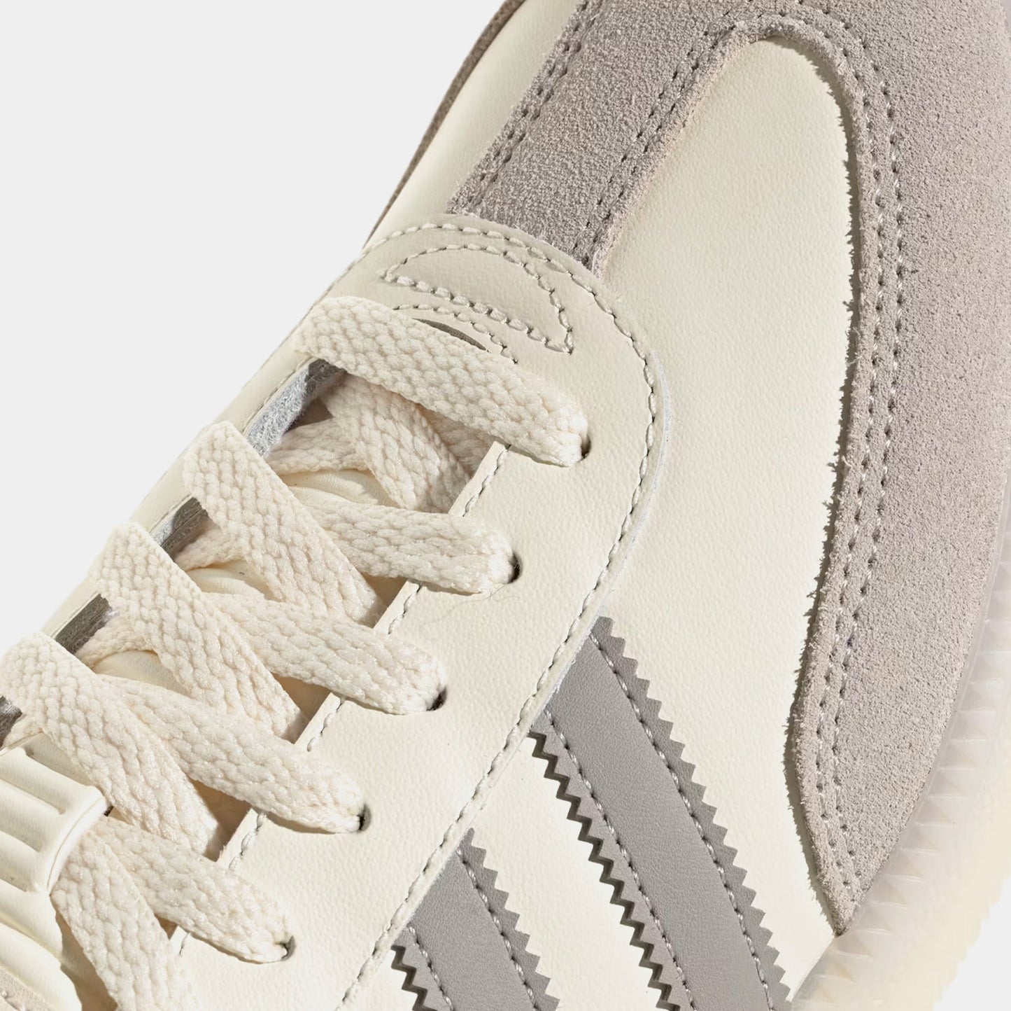 Samba OG Messi Mens Lifestyle Shoes (Cream White/Light Brown/Gold Metallic)