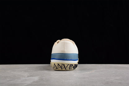 Baskets basses classiques en toile