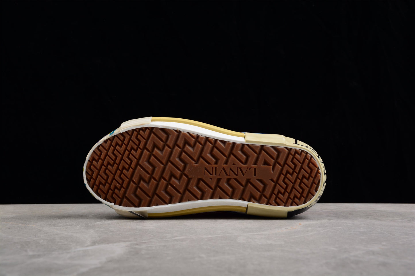 Baskets basses en toile aux couleurs vives