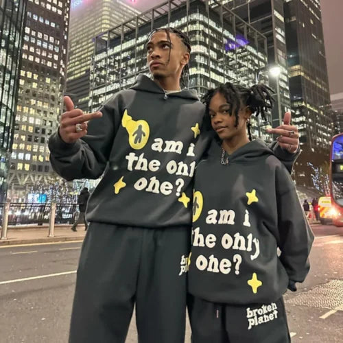 Planète Brisée Suis-je le seul ? Sweat à capuche 