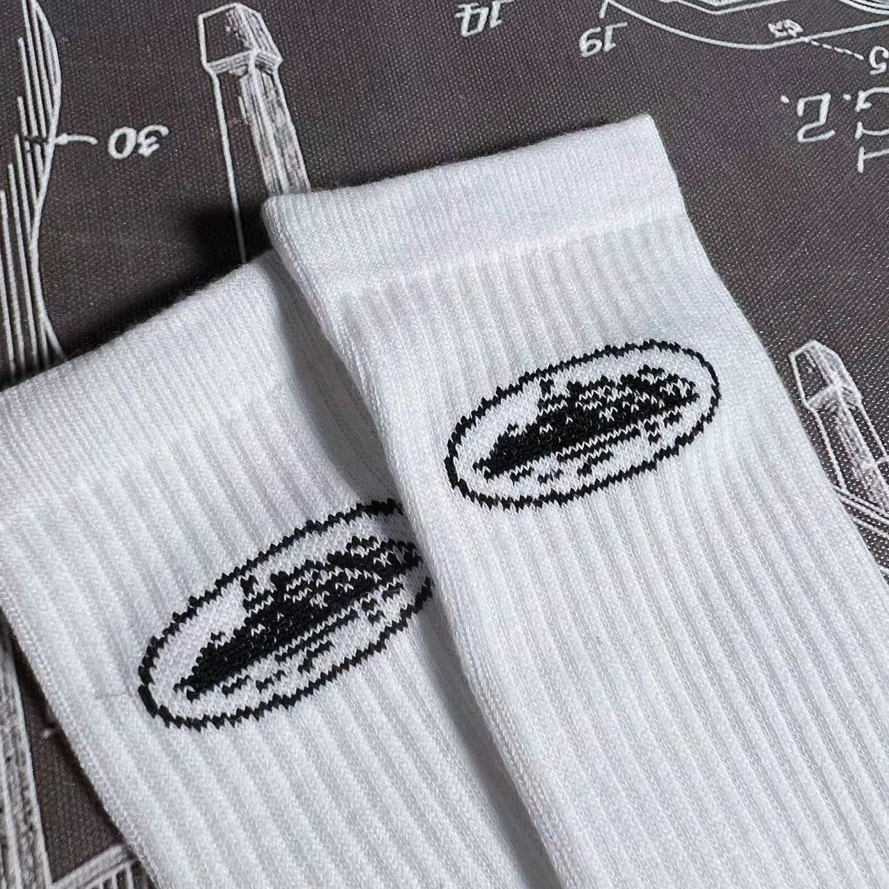 Chaussettes blanches Corteiz Alcatraz