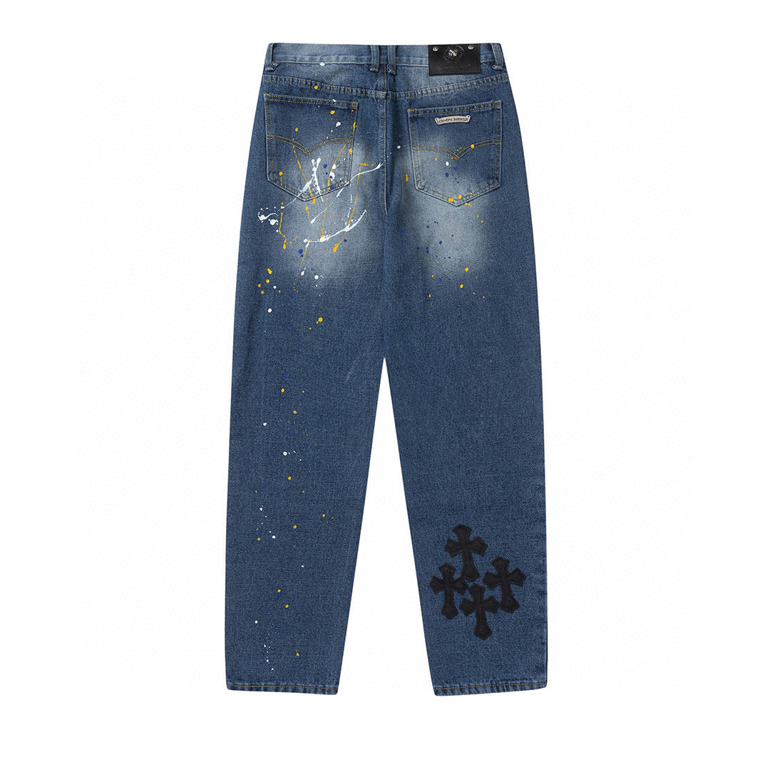 JEANS EN DENIM À CŒURS CHROMÉS ET CROIX VERTES