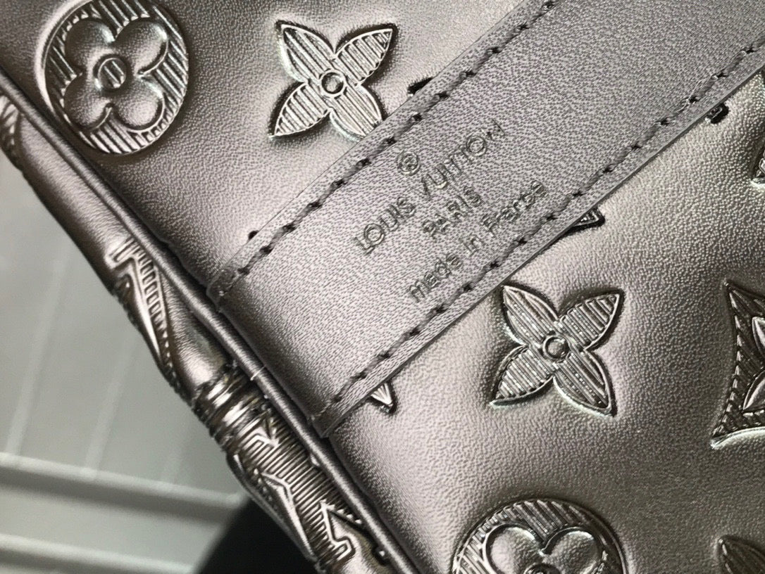 Sac de voyage Louis Vuitton Keepball 50 en cuir noir