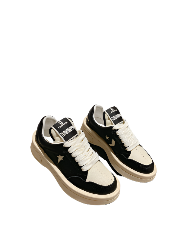 Baskets Golden Goose crème et noires à étoiles