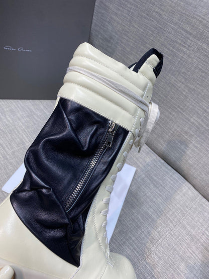 Bottes de combat montantes en cuir