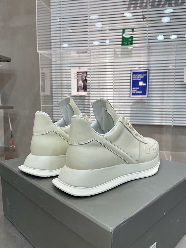 Baskets minimalistes modernes