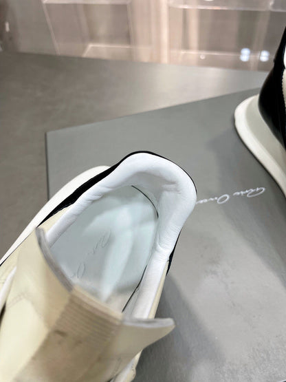 Baskets bicolores noires à accents