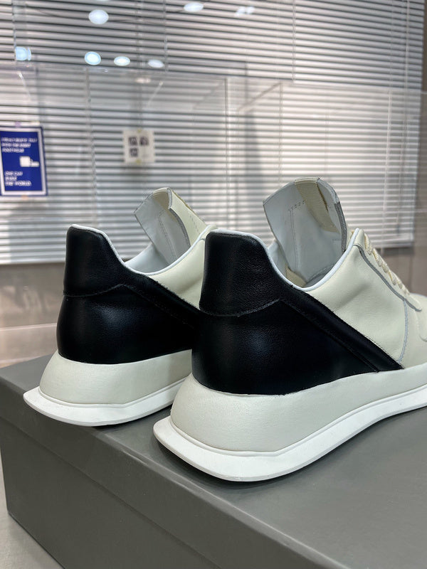 Baskets bicolores noires à accents