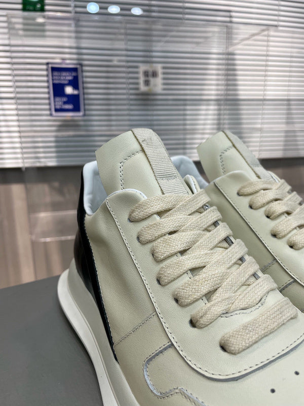 Baskets bicolores noires à accents