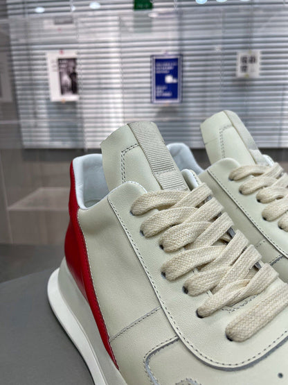 Baskets modernes bicolores