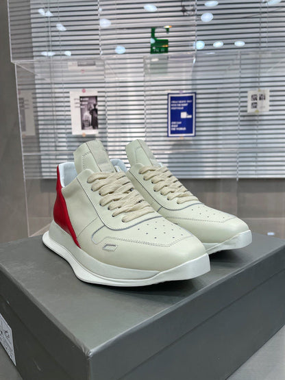 Baskets modernes bicolores