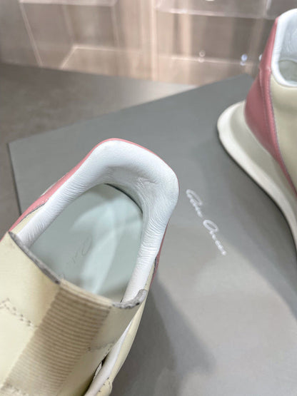 Baskets bicolores roses à accents