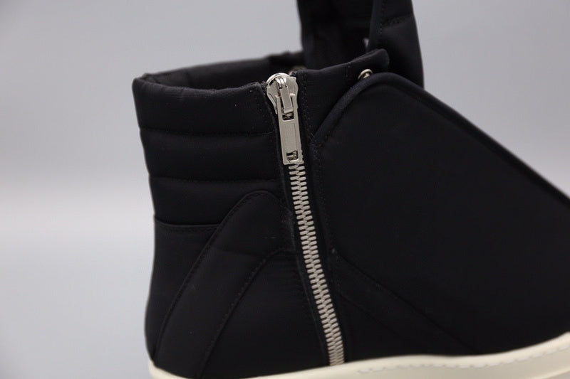Baskets montantes noires à enveloppement Rick Owens