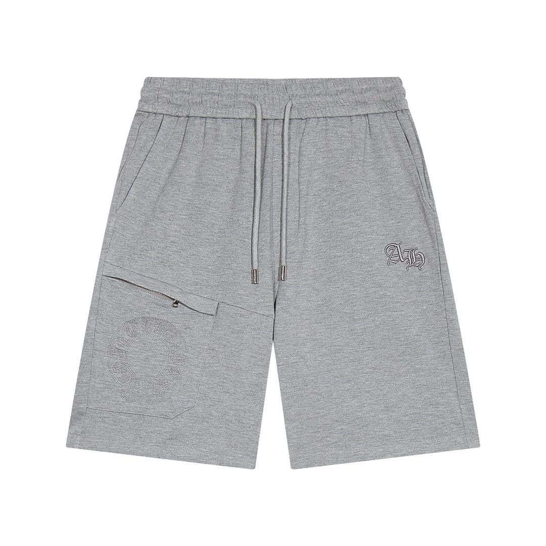 Short gris avec logo de fer à cheval et cœurs chromés 