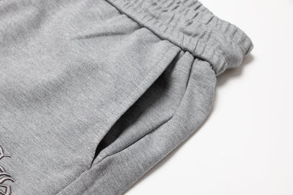 Short gris avec logo de fer à cheval et cœurs chromés 