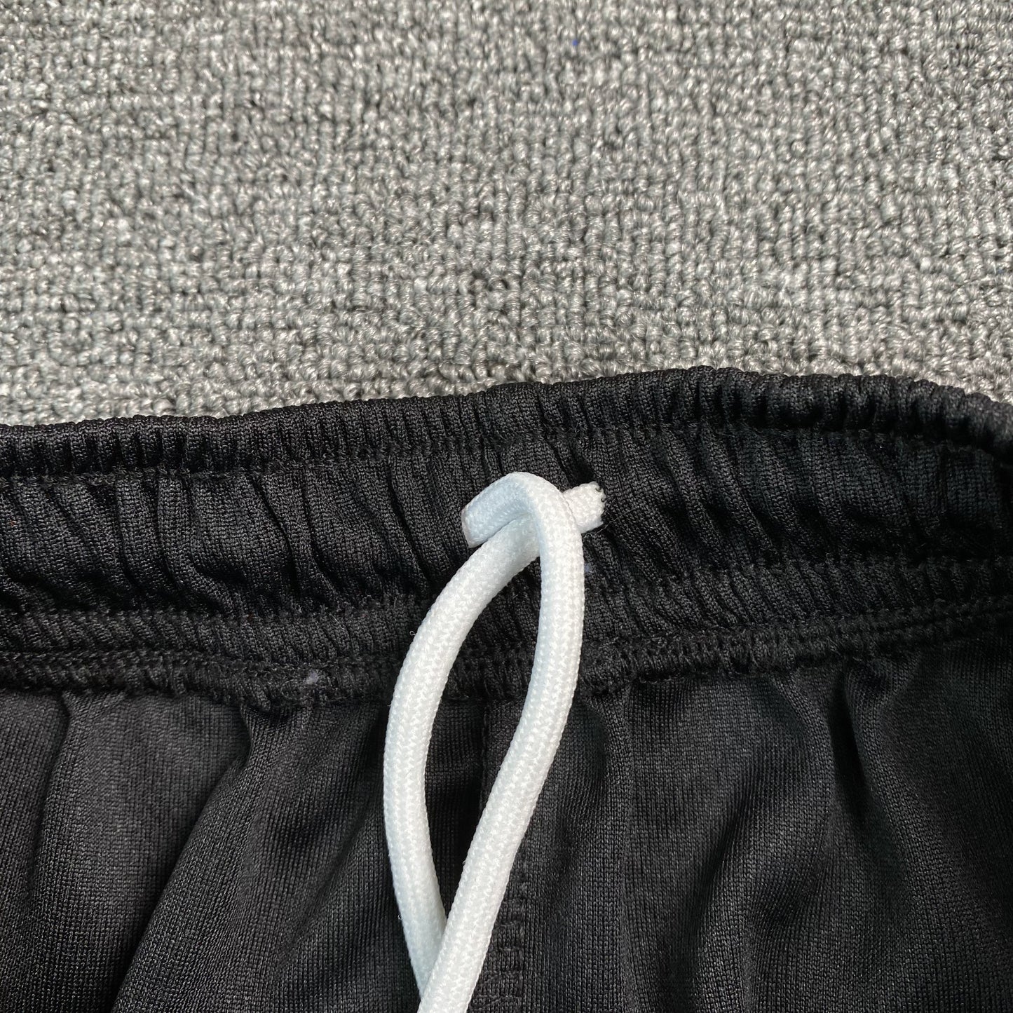 Short basique Eric Emanuel EE noir/rouge 