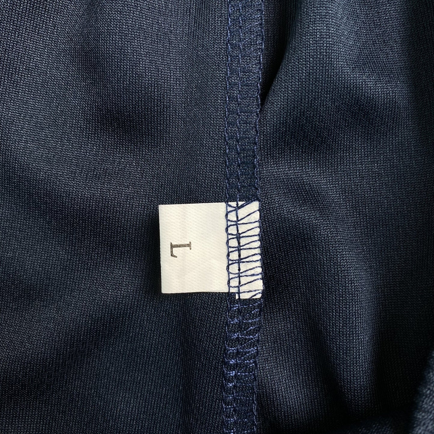 Short basique Eric Emanuel EE bleu marine/mauve/jaune