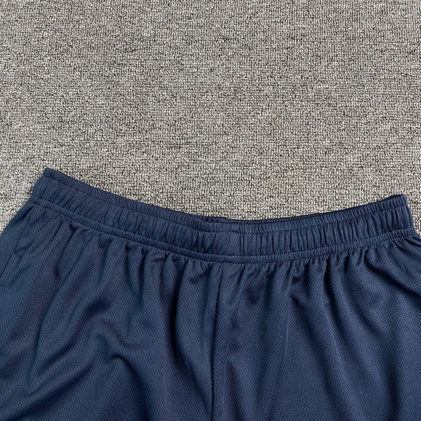 Short basique Eric Emanuel EE bleu marine/mauve/jaune