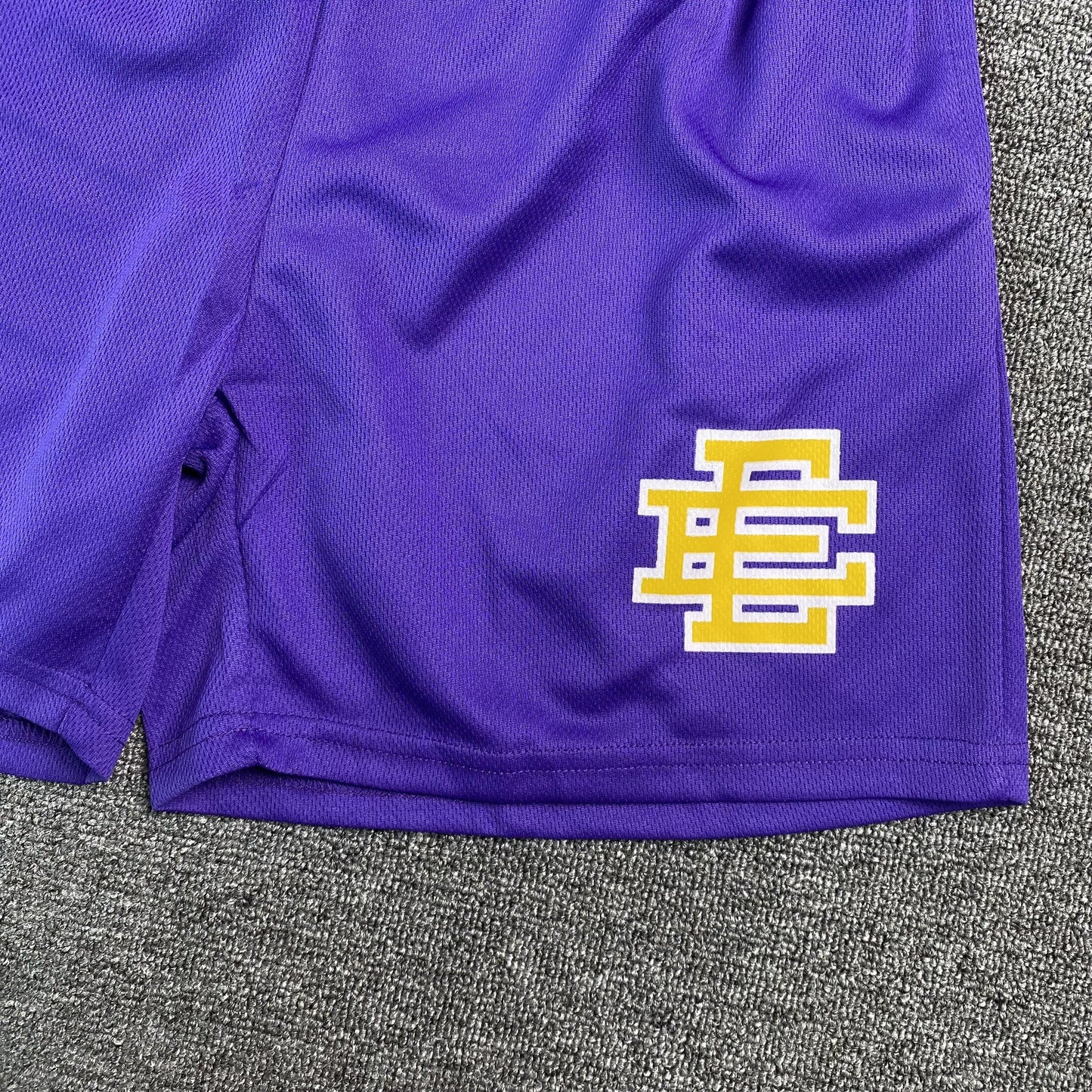 Short basique Eric Emanuel EE violet/jaune