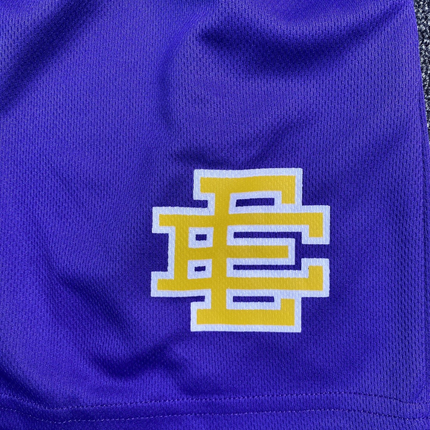 Short basique Eric Emanuel EE violet/jaune