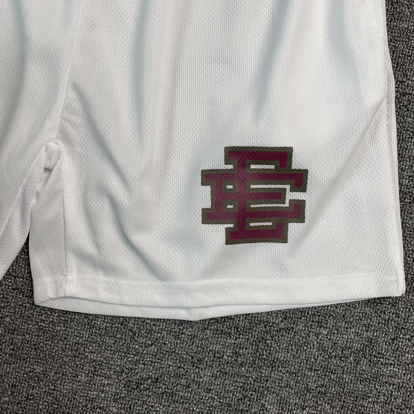 Short basique Eric Emanuel EE blanc/gris/bordeaux