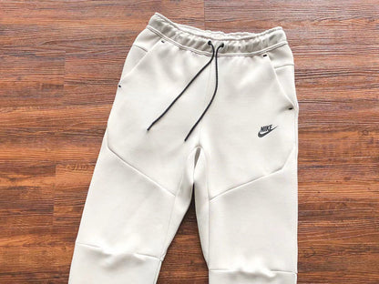 Pantalon en polaire technique Nike x Blanc crème