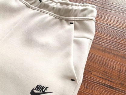 Pantalon en polaire technique Nike x Blanc crème