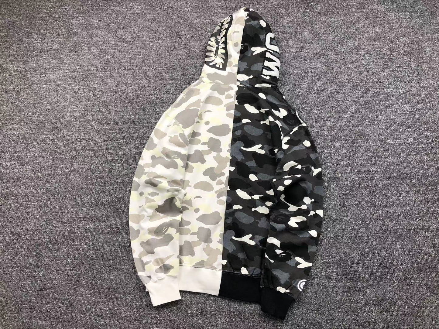 Sweat à capuche zippé BAPE CITY CAMO HALF SHARK BLANC/NOIR