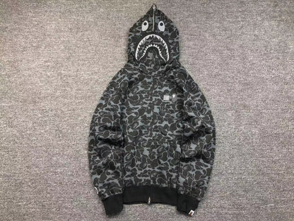 BAPE x DOVER STREET MARKET SPÉCIAL CAMO SHARK SWEAT À CAPUCHE ZIPPÉ NOIR