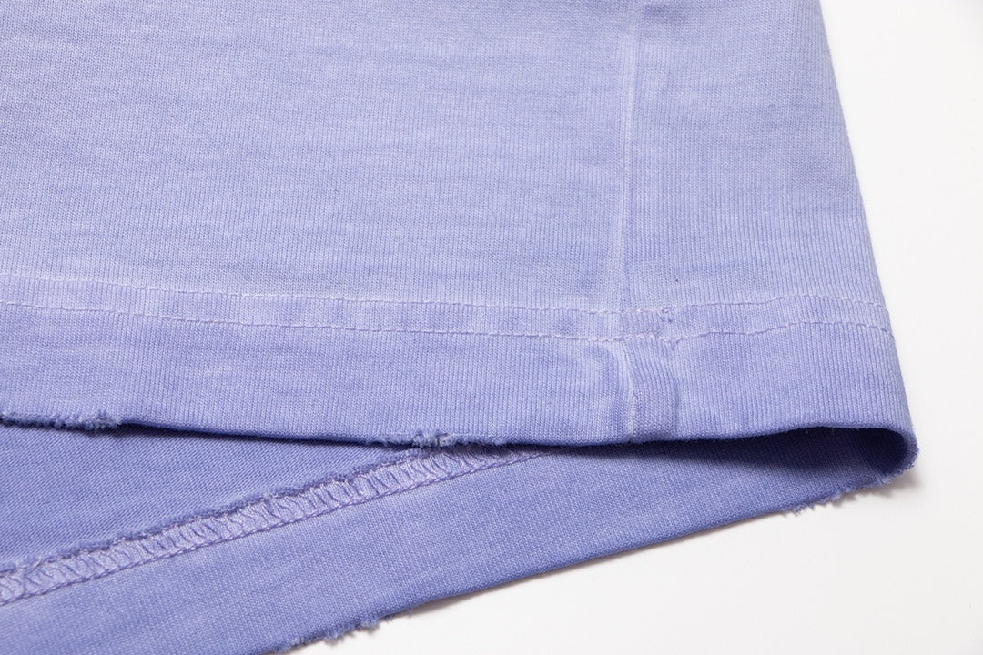 T-shirt à écusson croisé en forme de cœur chromé, bleu clair délavé
