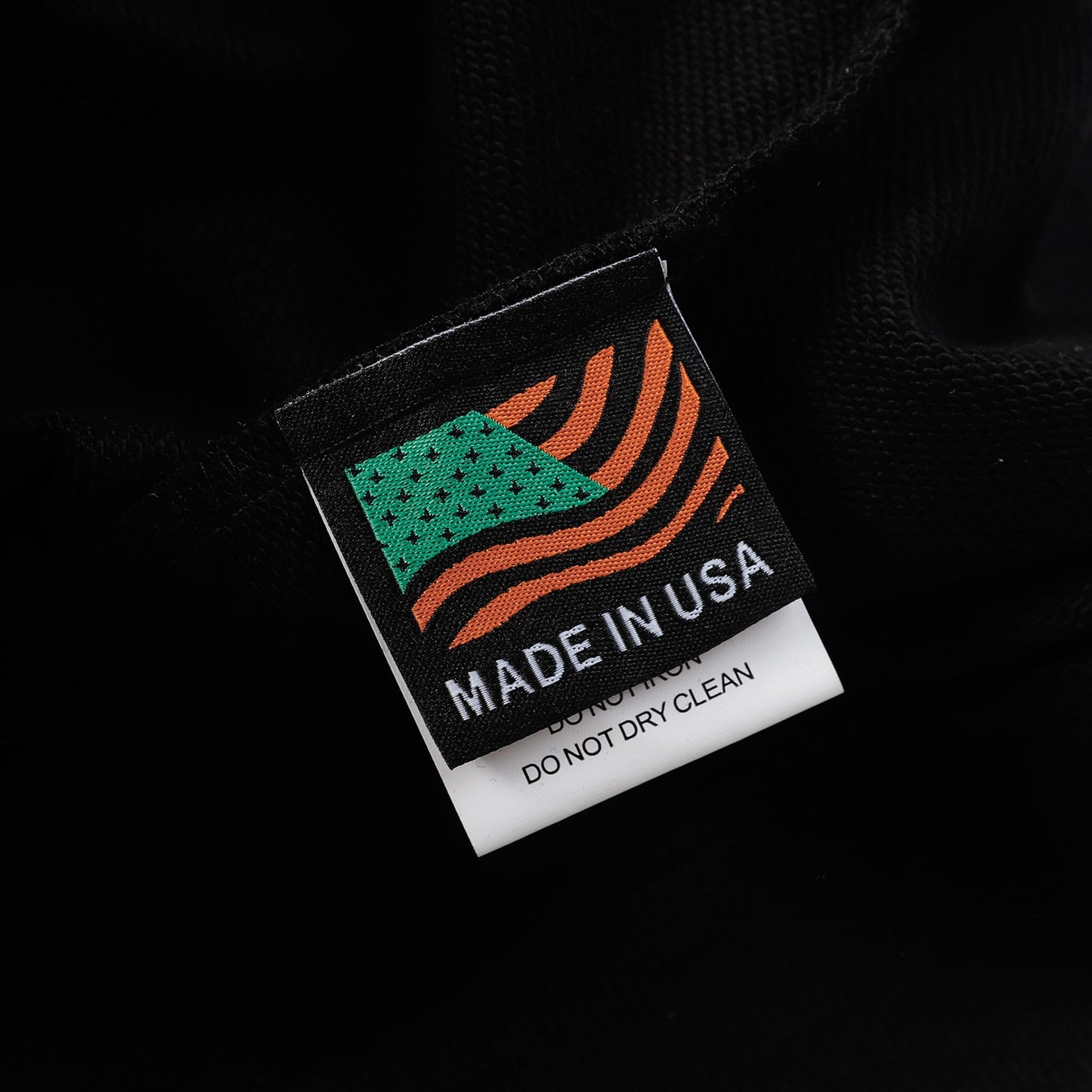 Sweat à capuche noir en coton avec motif de déchirures de denim et couronne