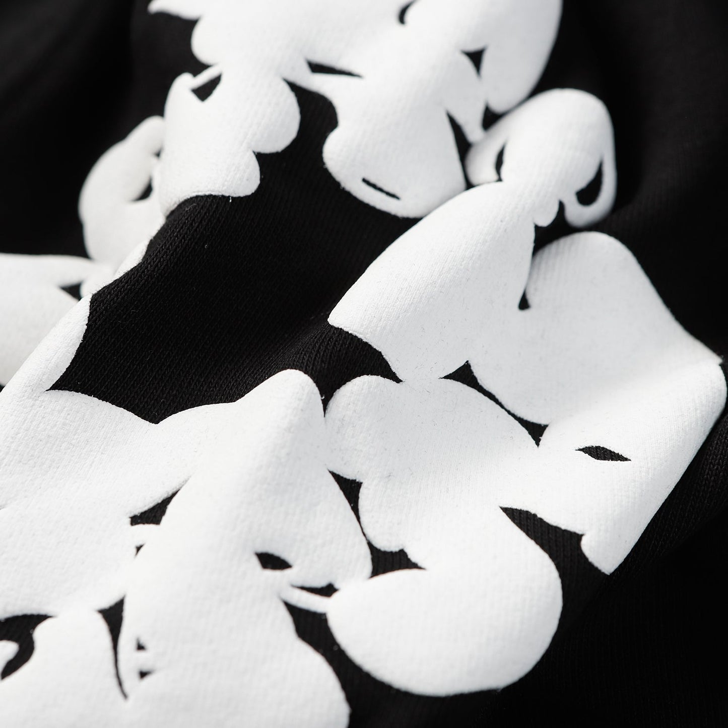 Sweat à capuche noir en coton avec motif de déchirures de denim et couronne