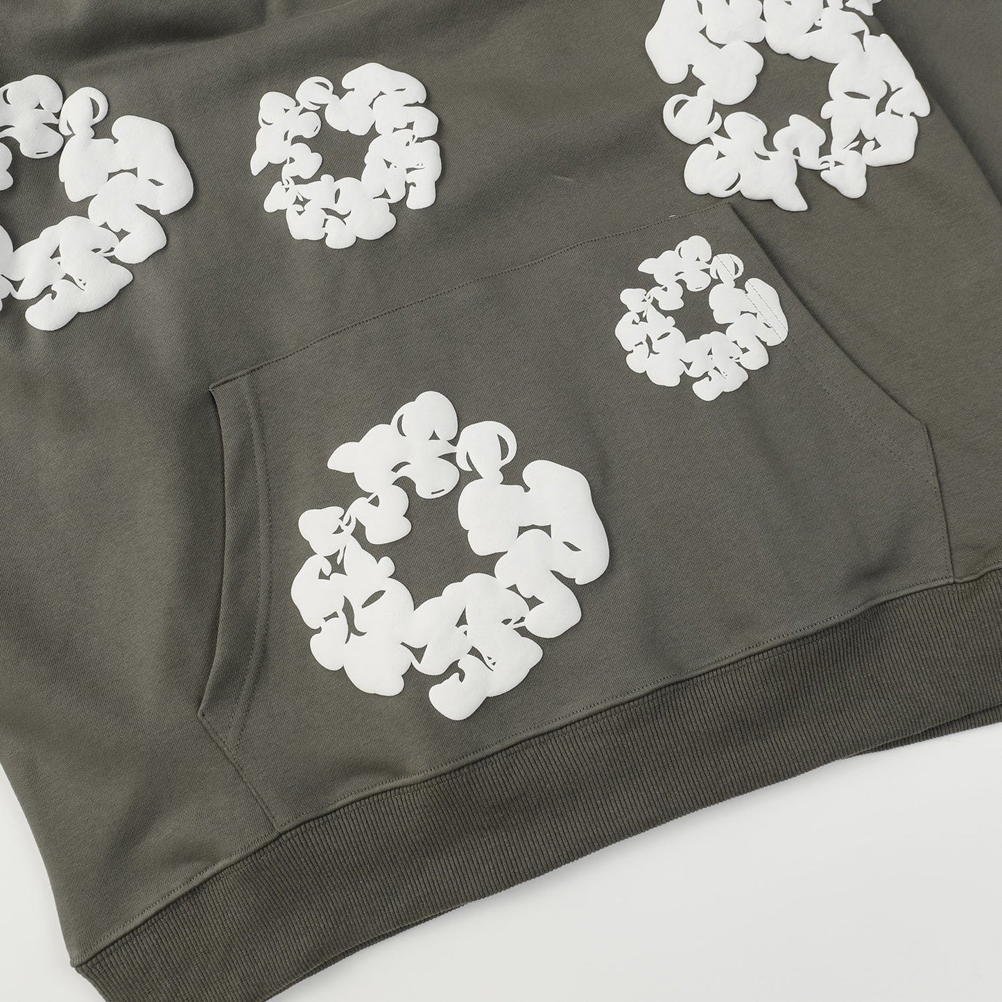 Sweat à capuche en coton avec couronne de larmes en denim, couleur olive