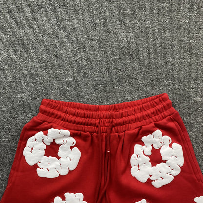 Short en coton rouge à déchirures en denim
